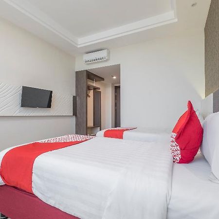 Collection O 1301 Hotel Grand Citra Makassar Eksteriør bilde